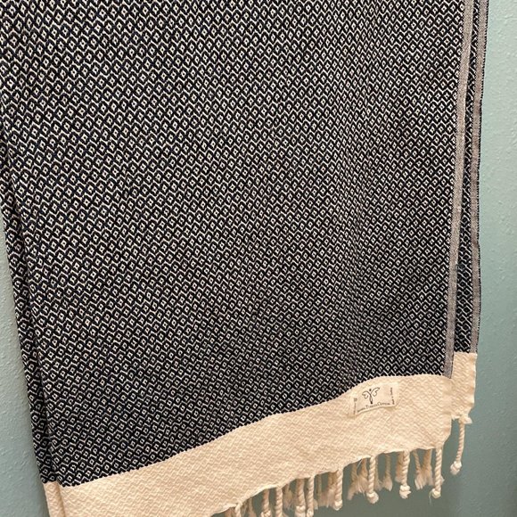 Large Turkish beach towel size: 37x71 inch - Picture 3 of 6